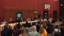 Engagerede elever i politisk debat